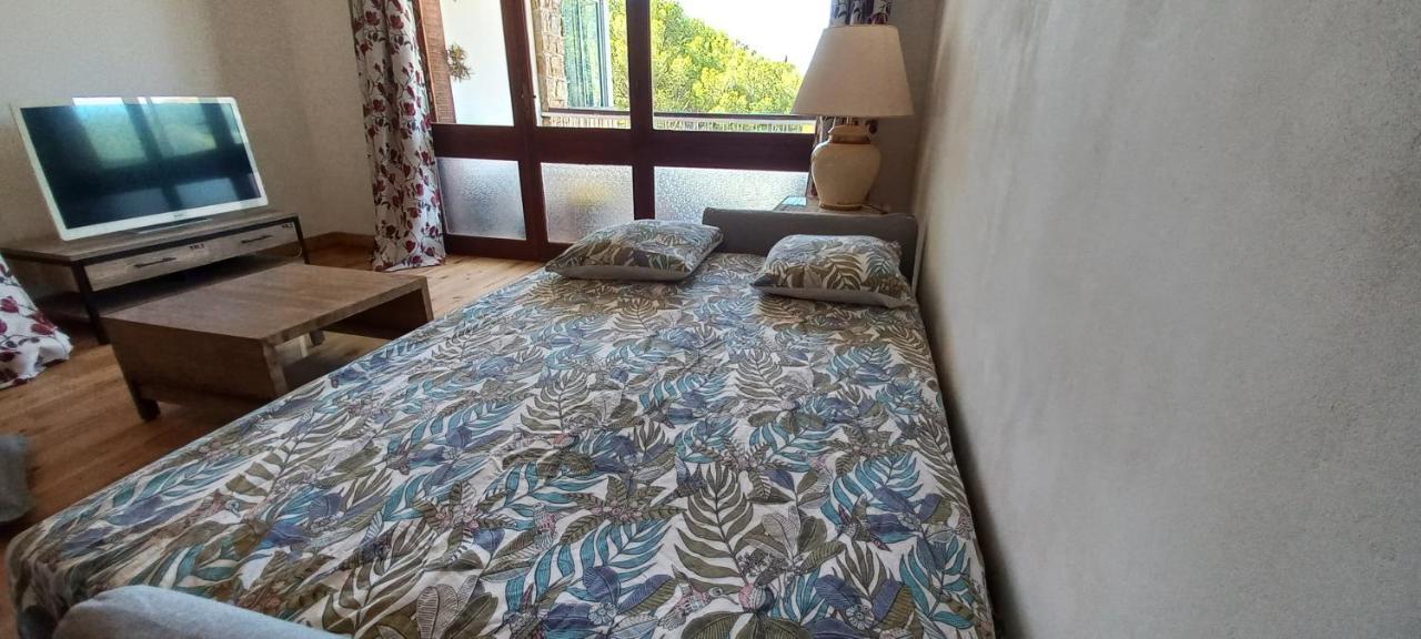 Loft Climatise "La Pinede", 50 M2, Tres Calme, 5 Mn A Pied Des Plages, Lit King Size La Seyne-sur-Mer Buitenkant foto